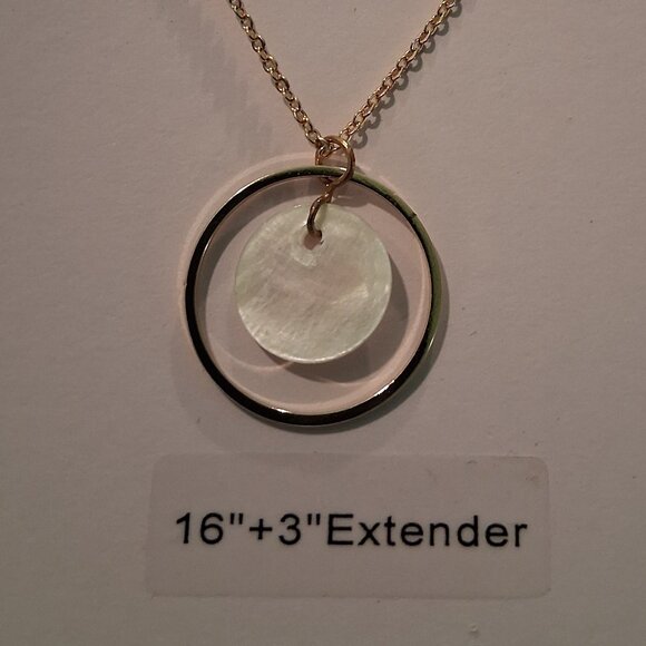 LC Lauren Conrad Girly Pearl-Seashore Pendant Necklace & Earrings Set - Picture 8 of 11